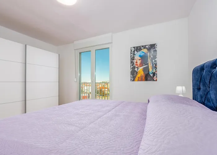 Apartment Awesome In With Wifi *